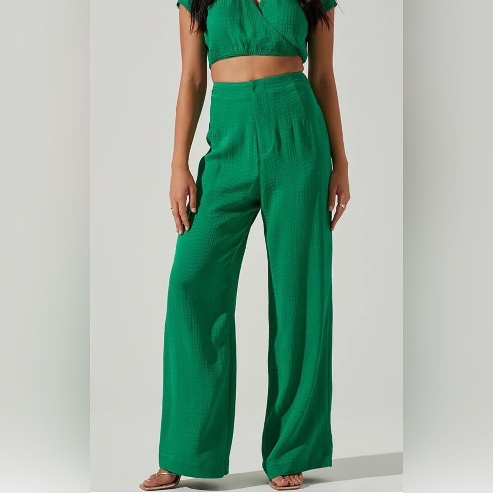 ASOS Vibrant Green Wide Leg Pants, Size M, New With Tags